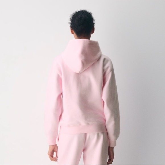 Aritzia Cozy Sweatfleece Perfect Hoodie Light Pink Embroidered Logo NWT - Picture 8 of 12